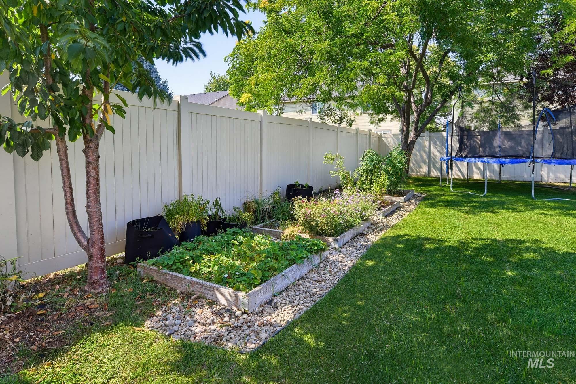 4094 E Arch Dr Property Photo 36