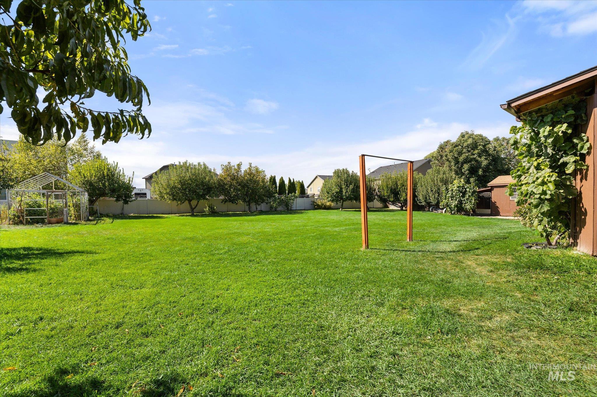 2537 N Copperdale Ave Property Photo 43