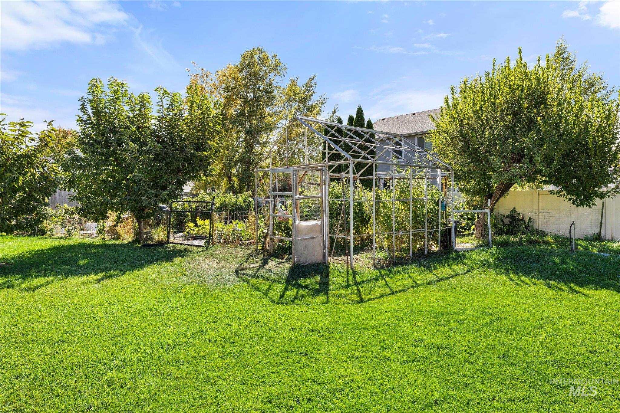 2537 N Copperdale Ave Property Photo 45