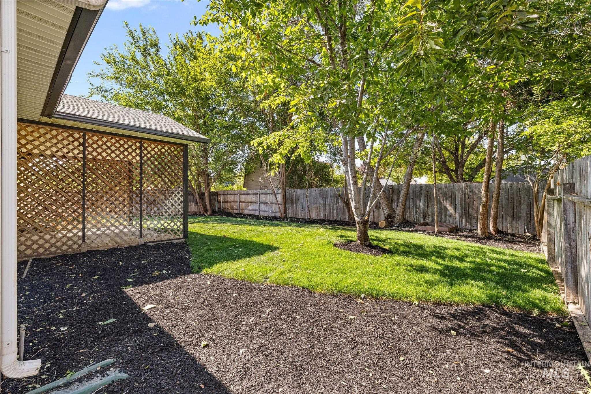 1005 S Bonneville Dr Property Photo 27