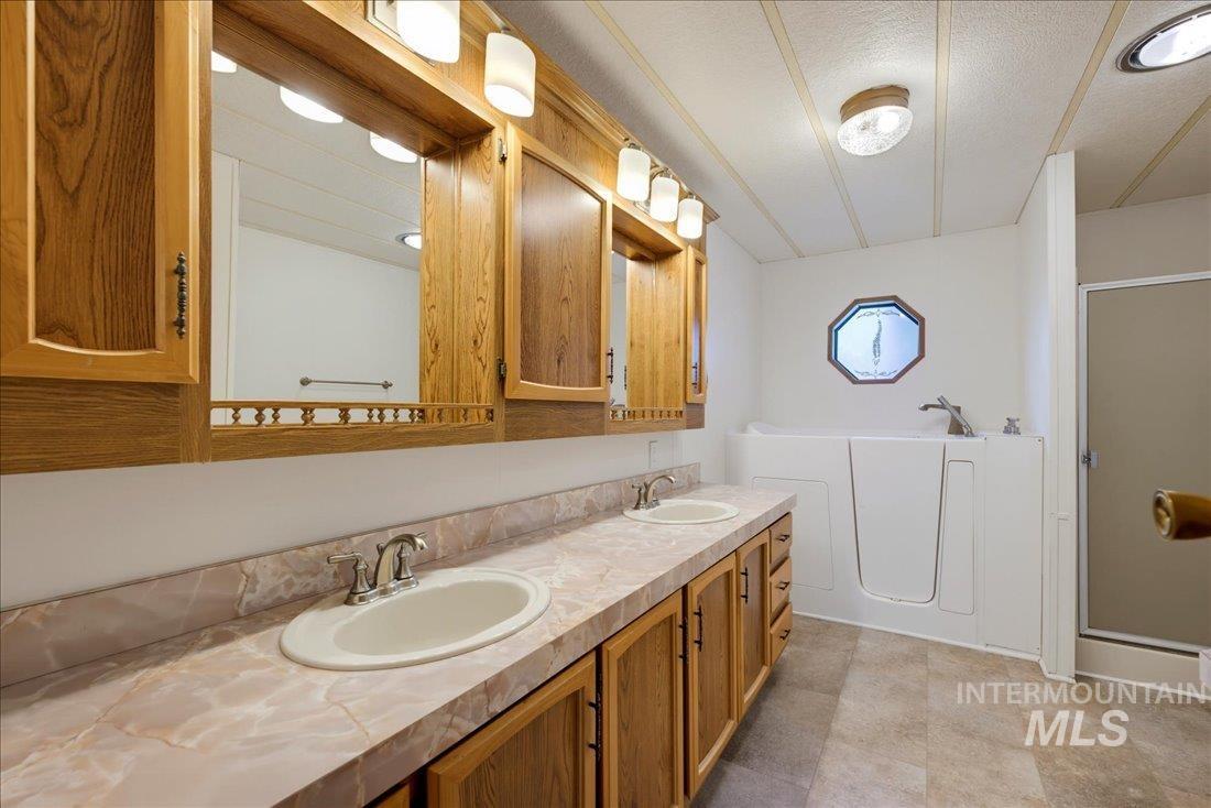 1907 W Flamingo Ave #44 Property Photo 18