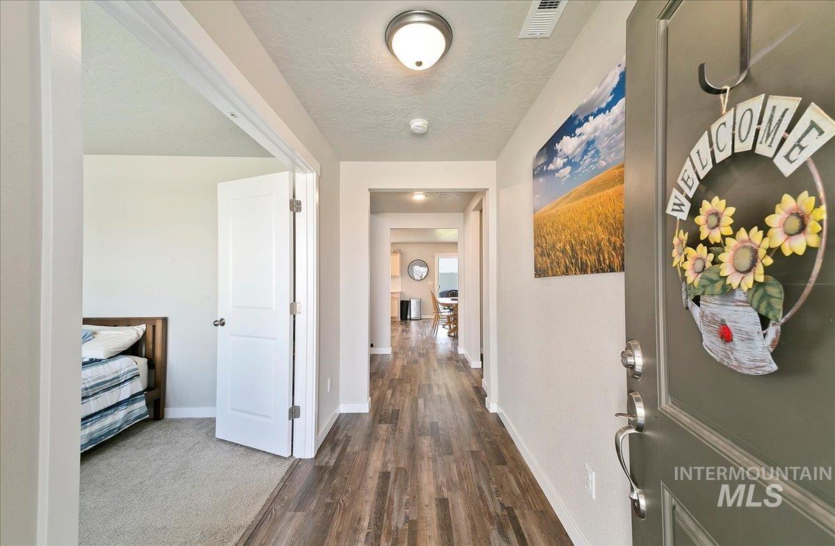 11299 W Taviton St Property Photo 4