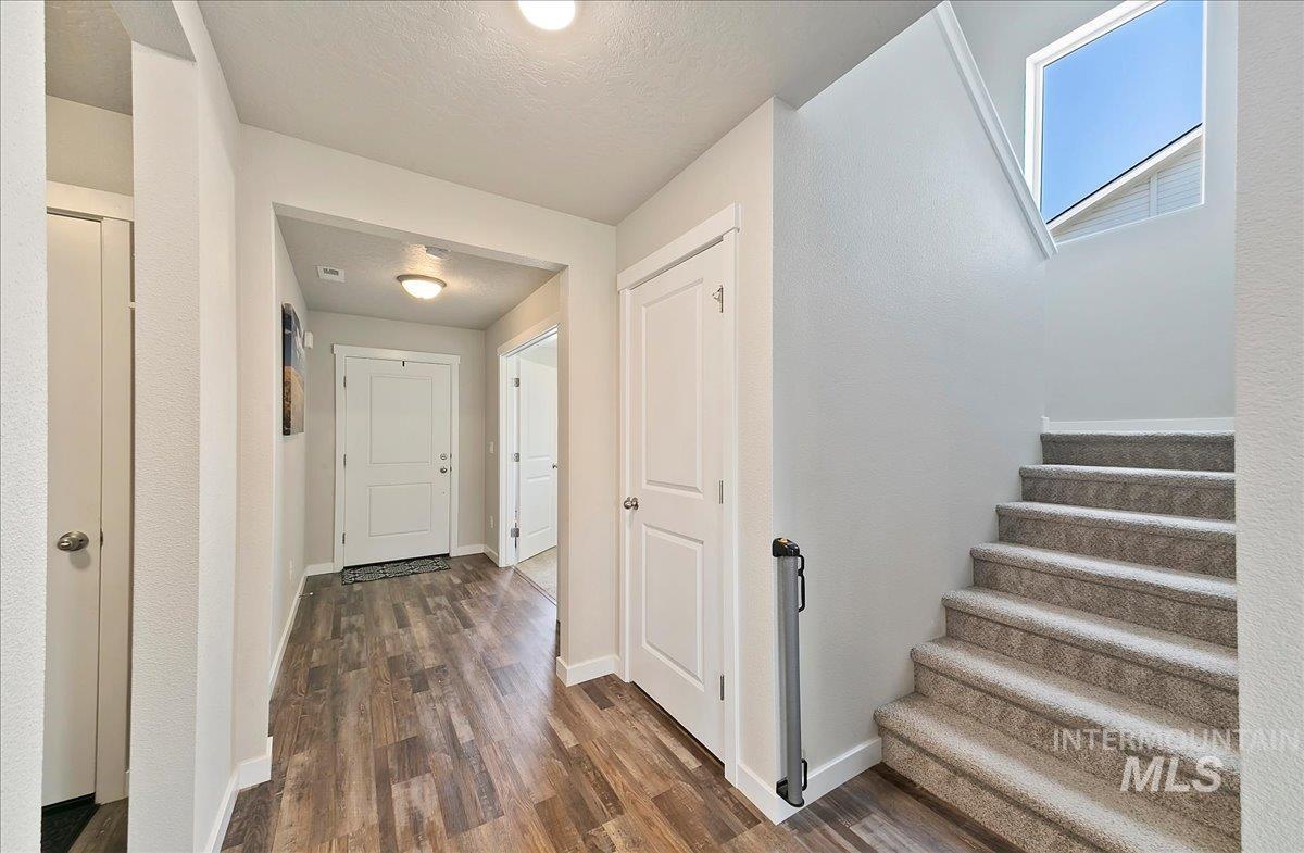 11299 W Taviton St Property Photo 6