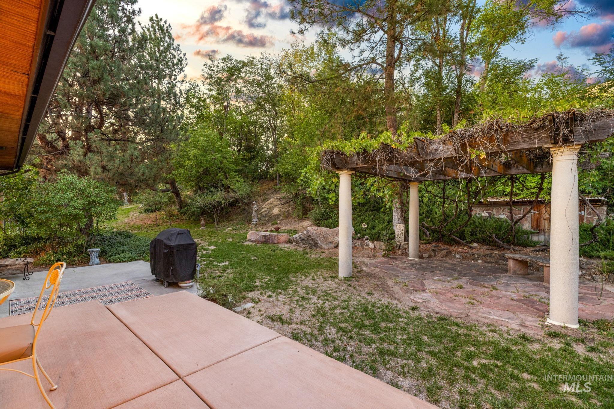 5120 W Outlook Ave Property Photo 40