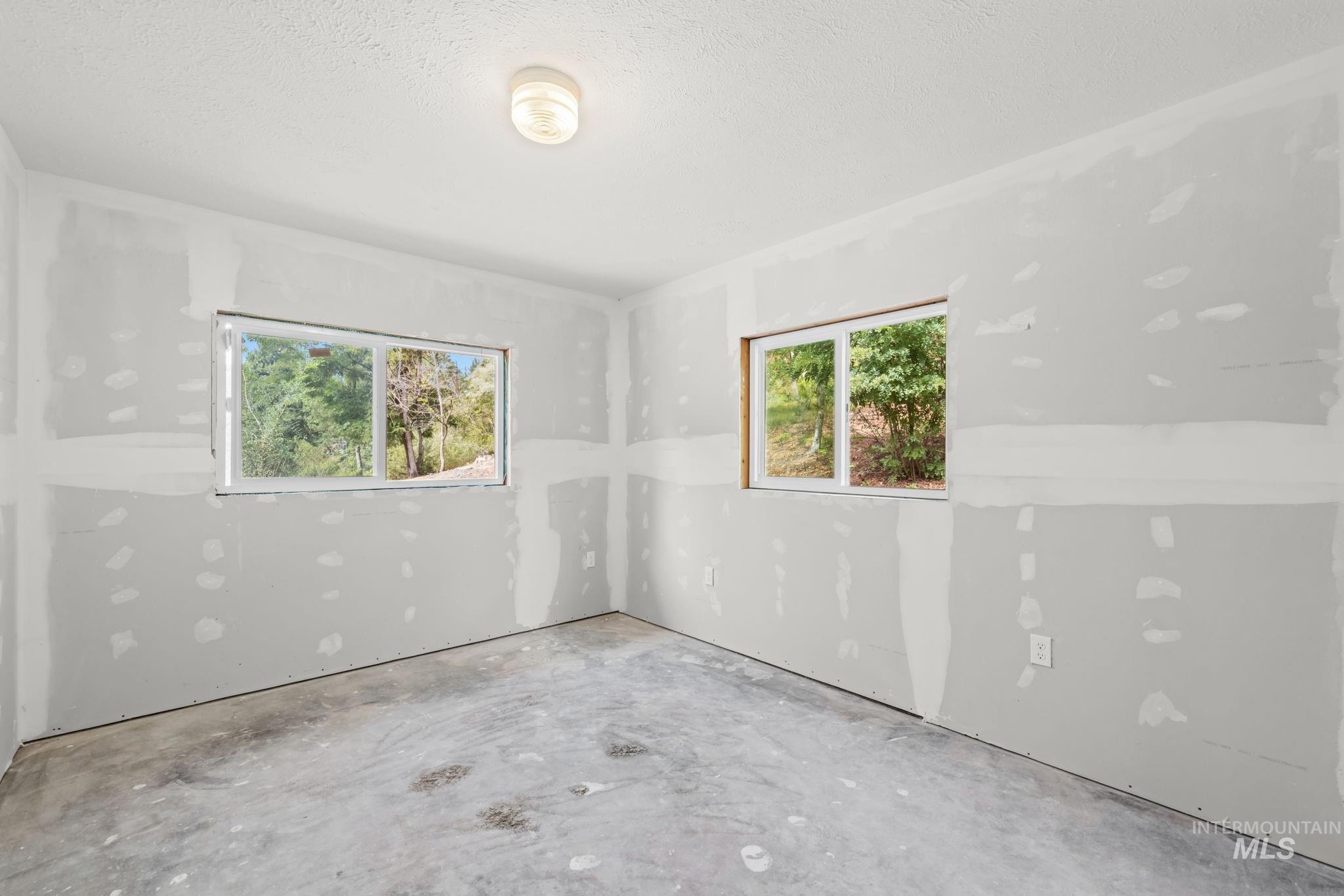 5120 W Outlook Ave Property Photo 50