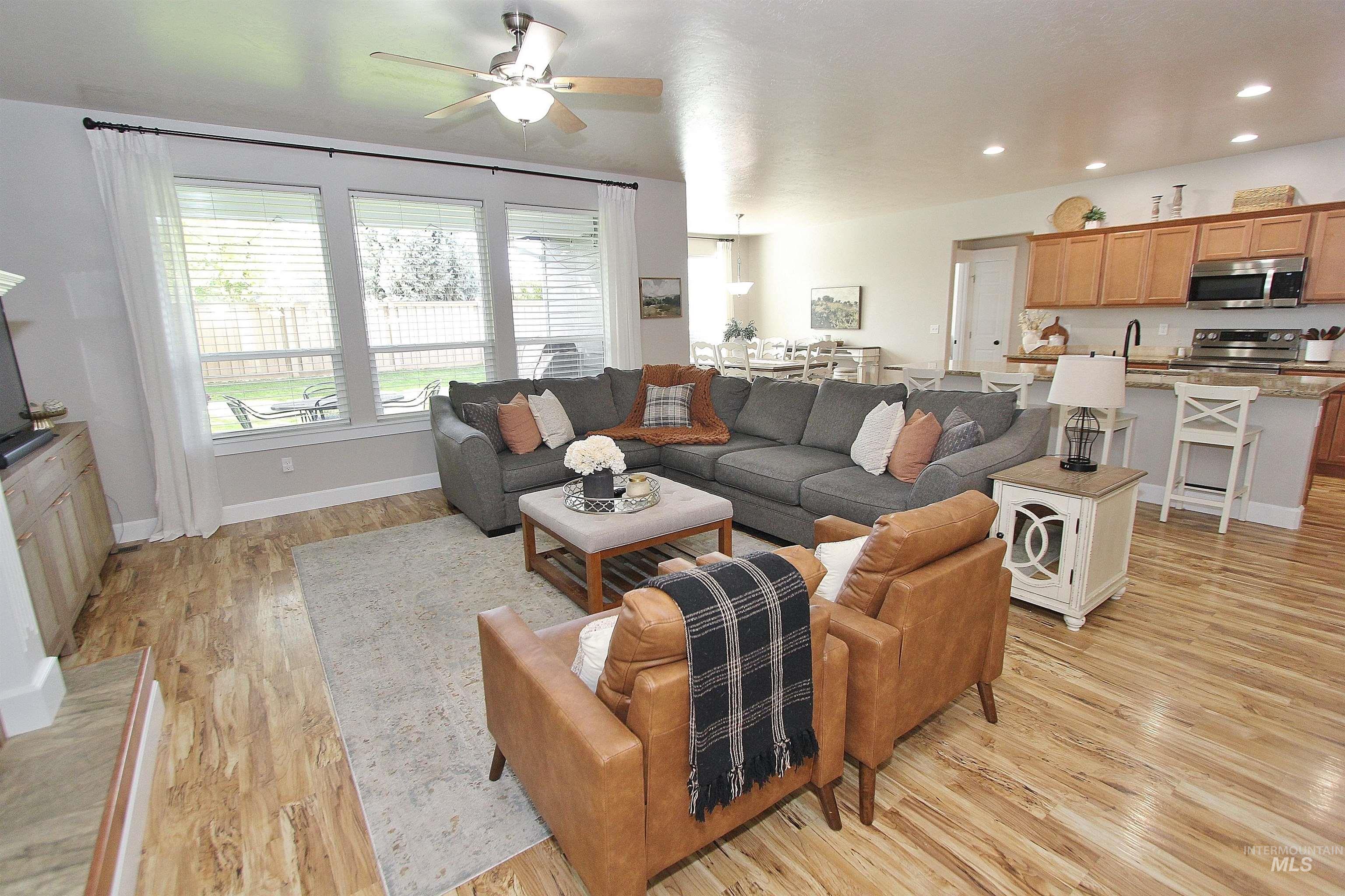 15687 Moosehorn Way Property Photo 8