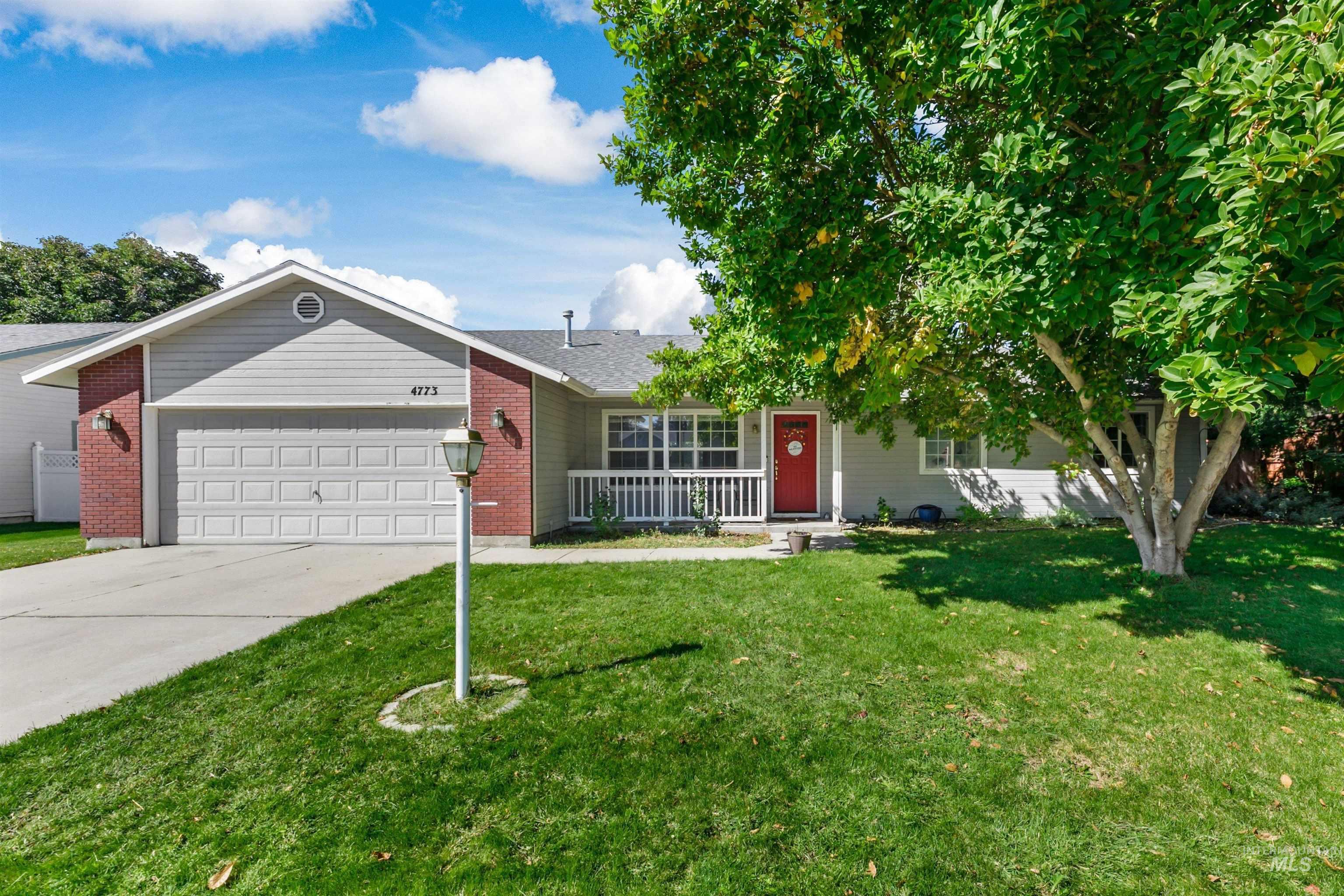 4773 N Lancer Avenue Property Photo 1