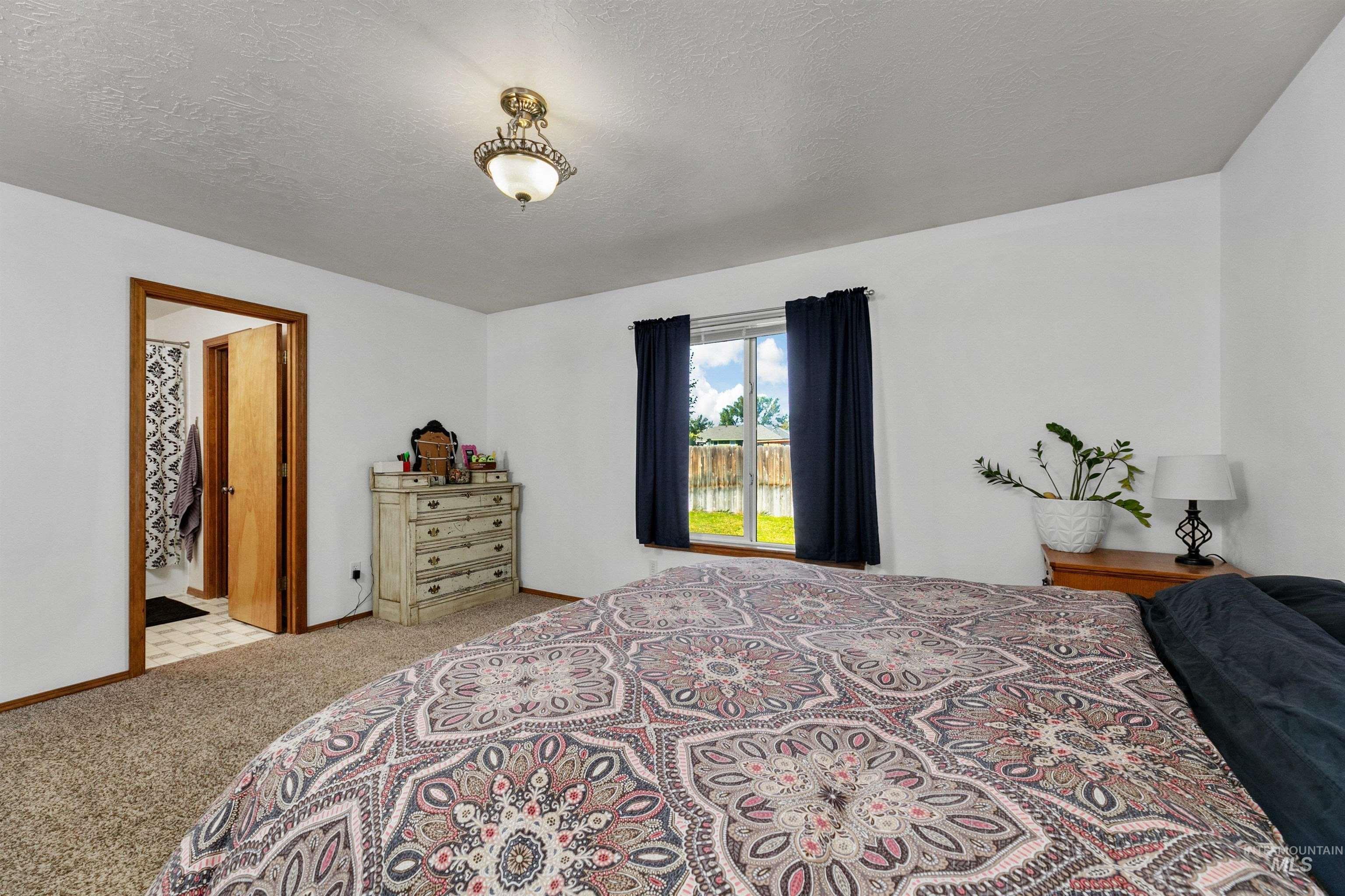 4773 N Lancer Avenue Property Photo 9