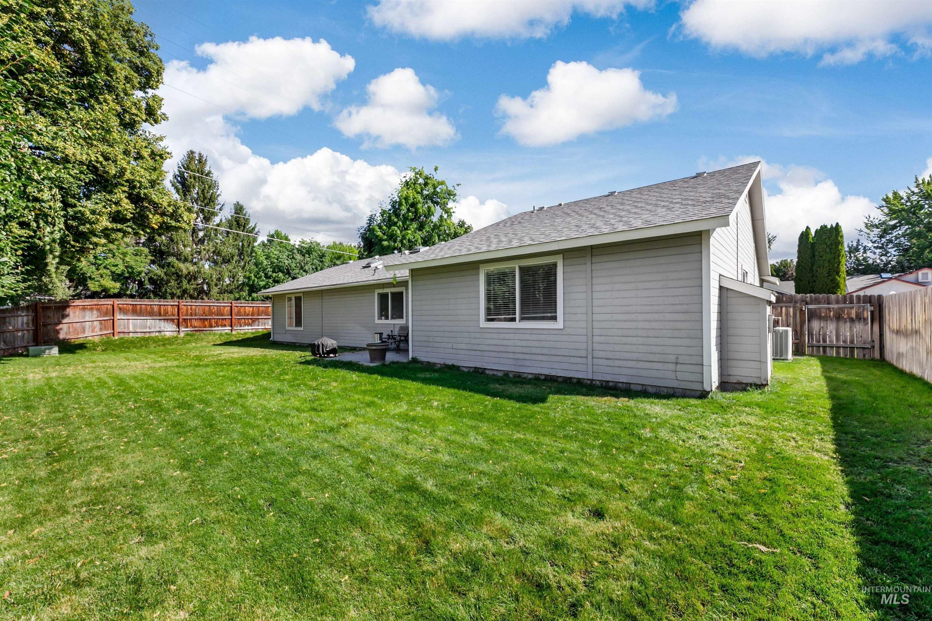 4773 N Lancer Avenue Property Photo 17