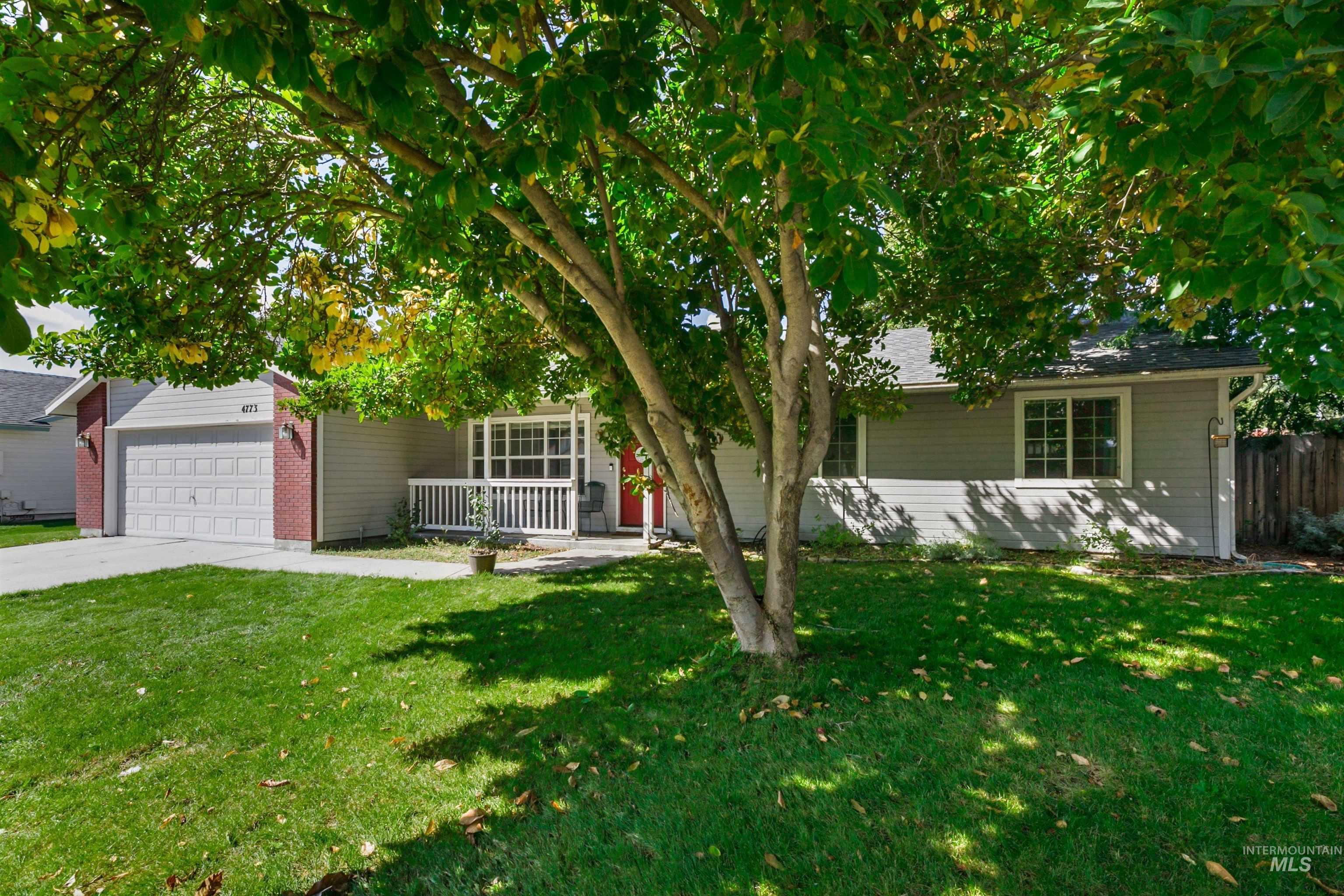 4773 N Lancer Avenue Property Photo 28
