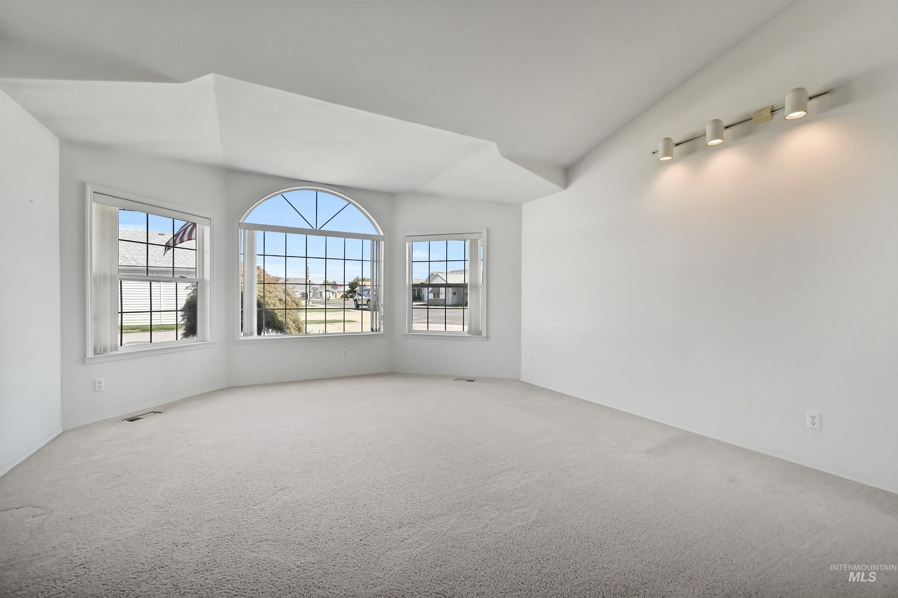 112 Country Lane Loop Property Photo 31