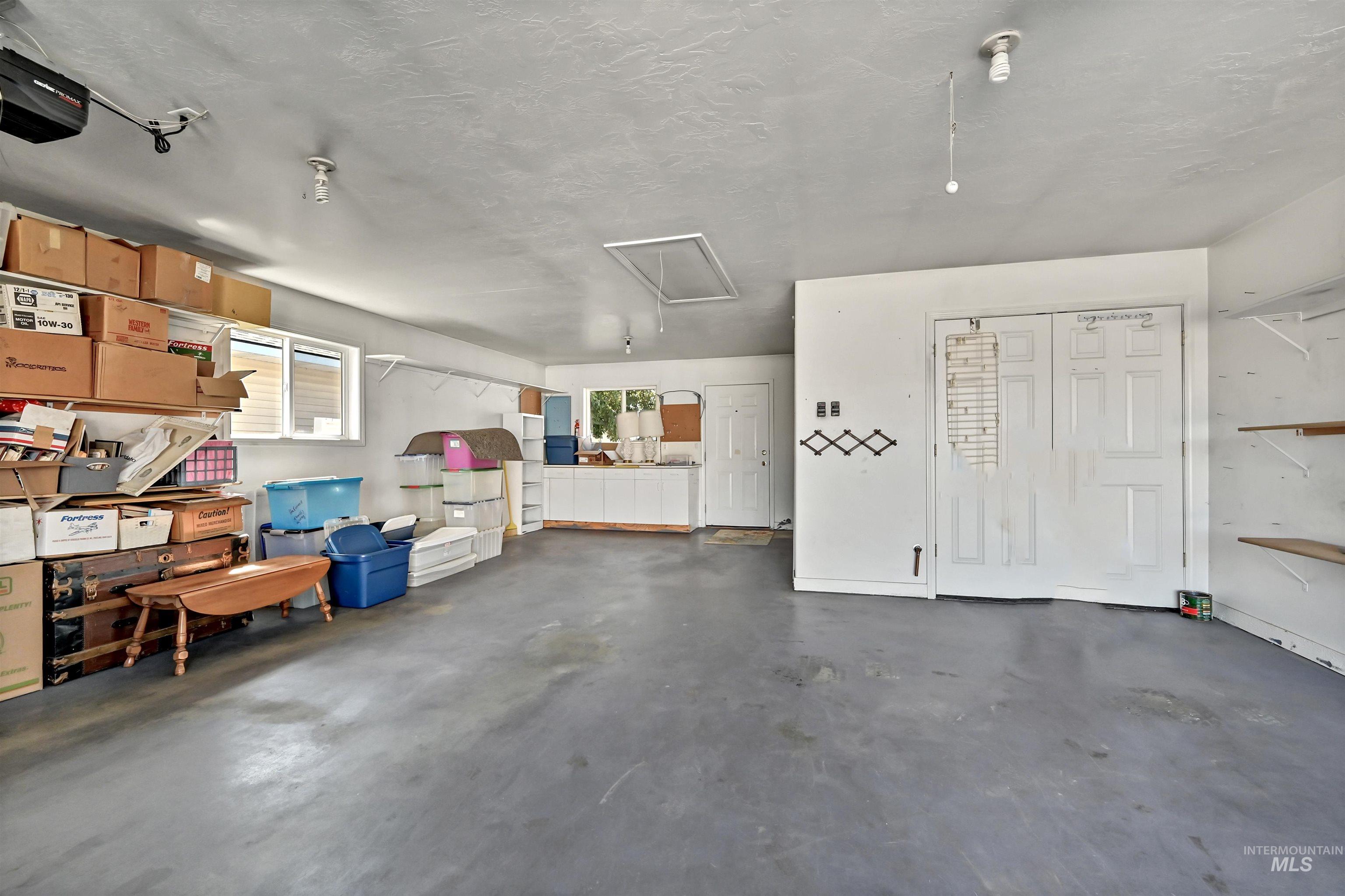 112 Country Lane Loop Property Photo 39