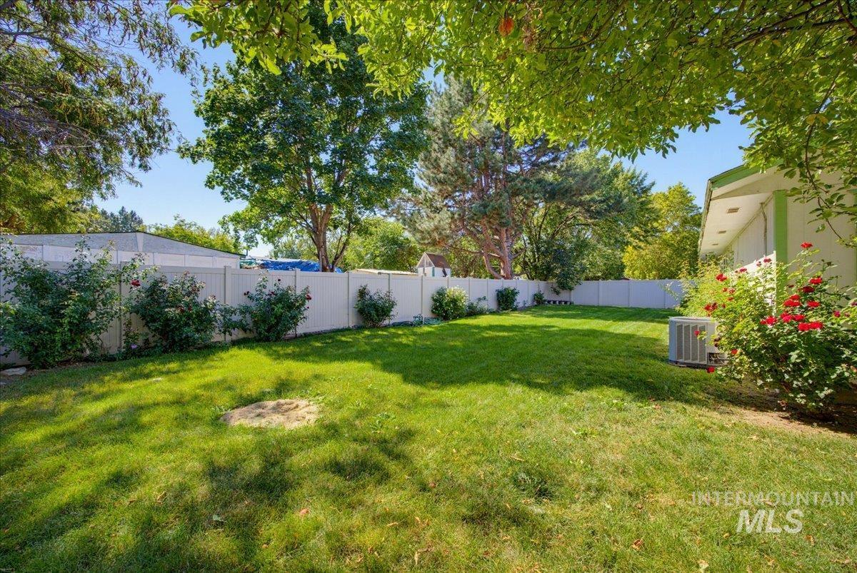 2415 E Colorado Ave Property Photo 5