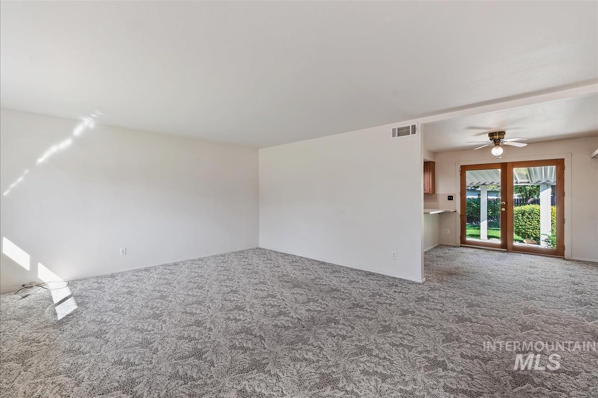 3826 W Pasadena Dr Property Photo 3
