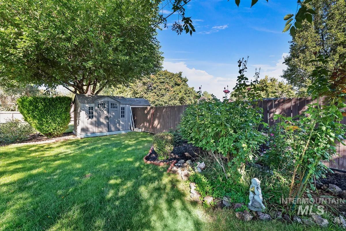 3826 W Pasadena Dr Property Photo 26