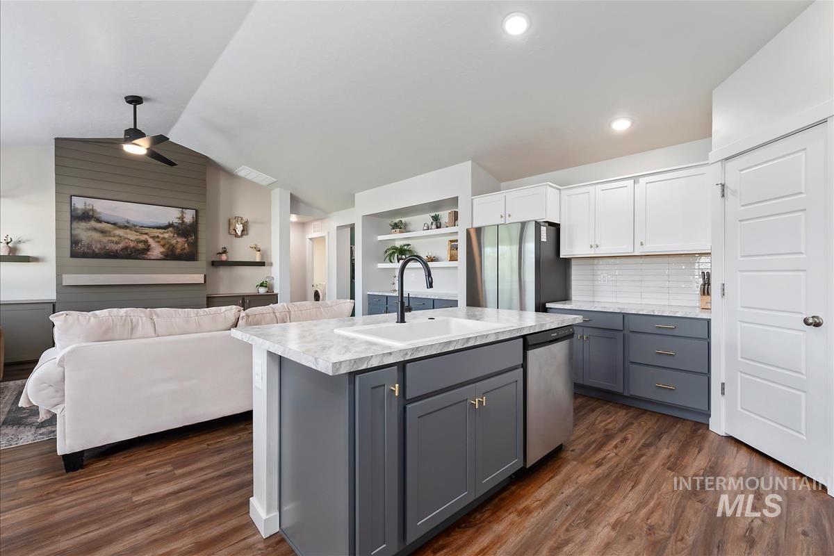 17296 N Nightjar Way Property Photo 10