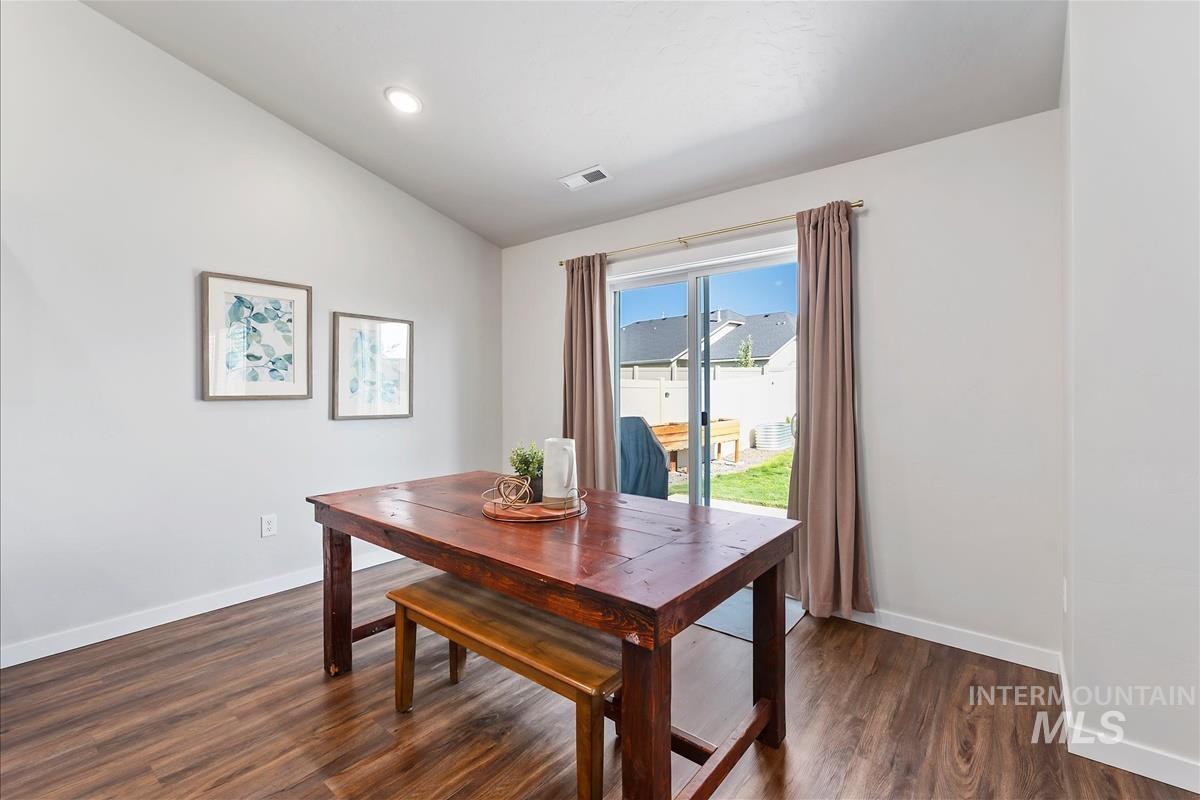 17296 N Nightjar Way Property Photo 12