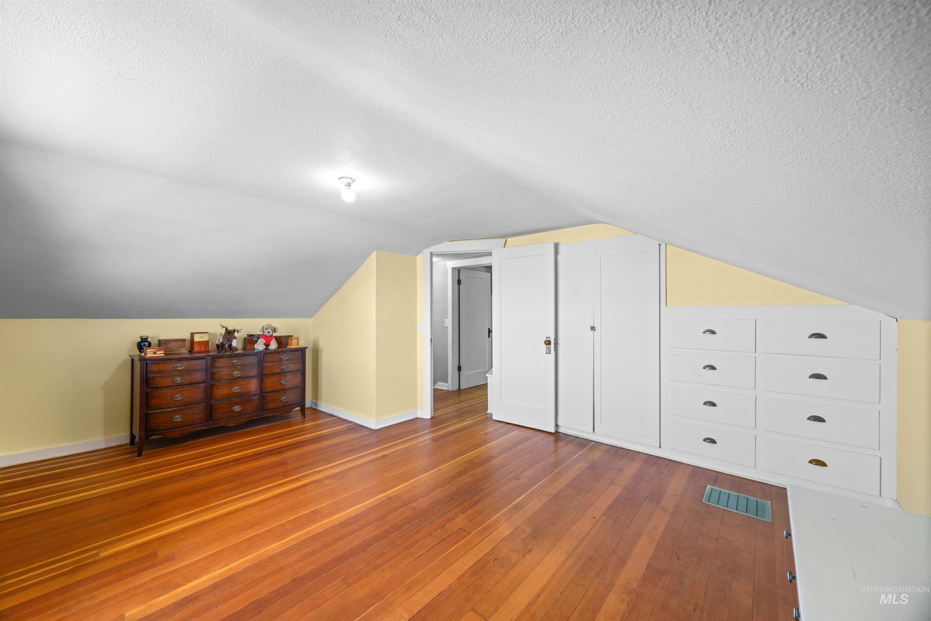 4574 Bennett Rd Property Photo 10