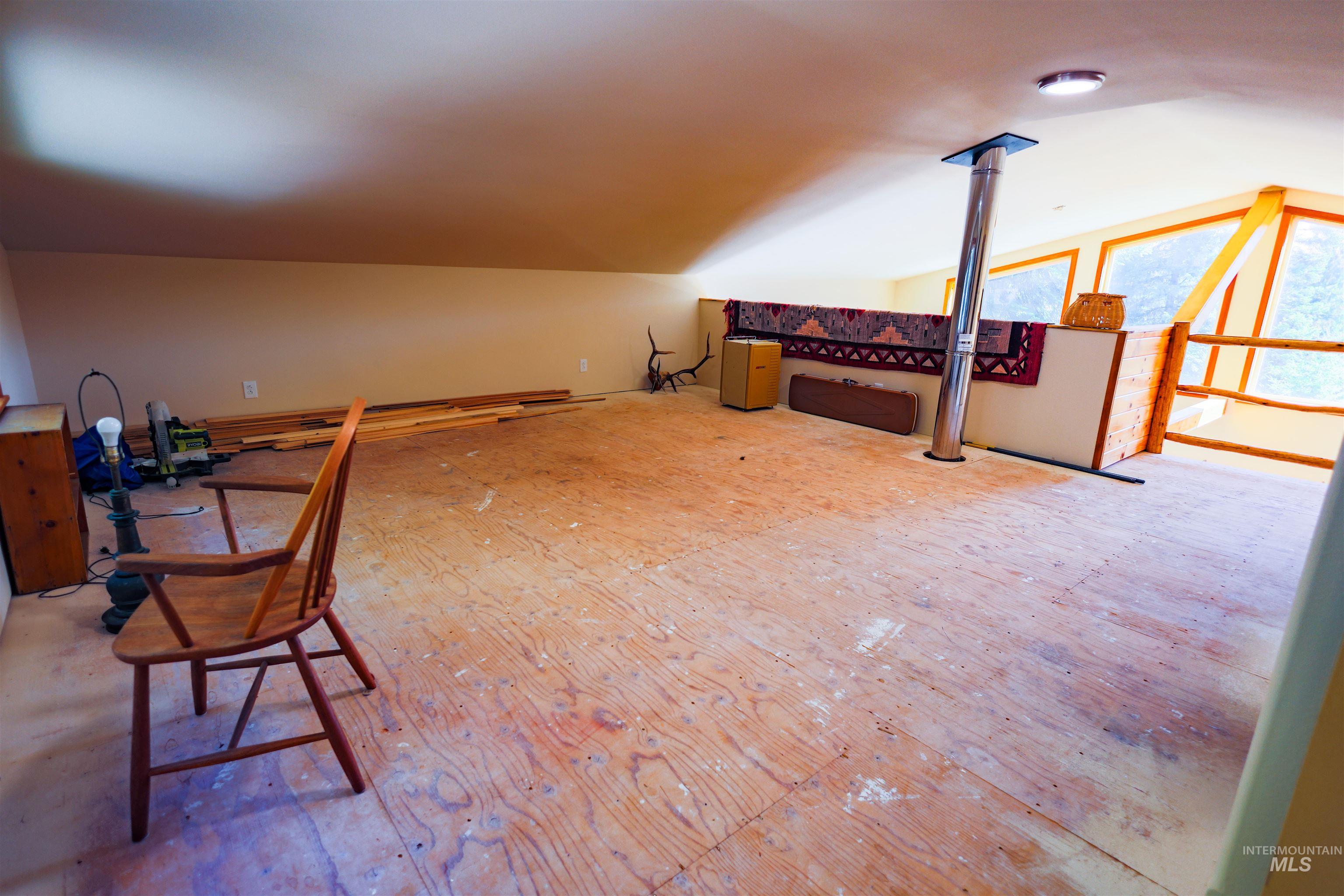 2391 Glenwood Rd Property Photo 30