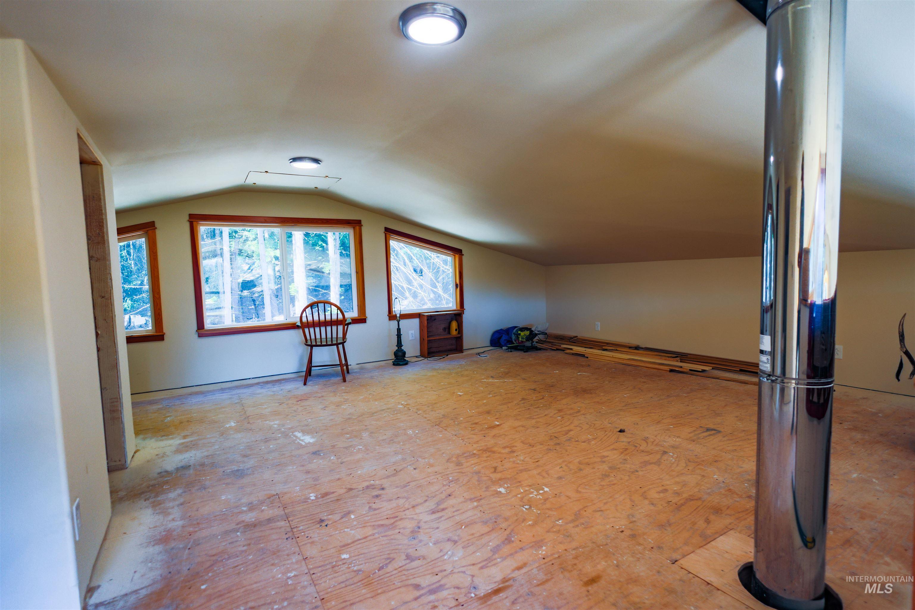 2391 Glenwood Rd Property Photo 31