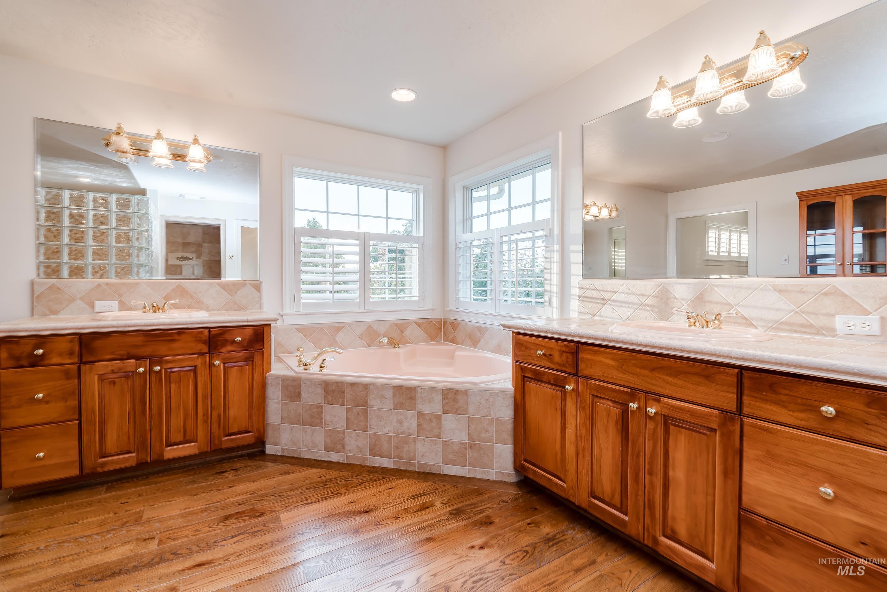 8716 Quail Ridge Dr. Property Photo 7