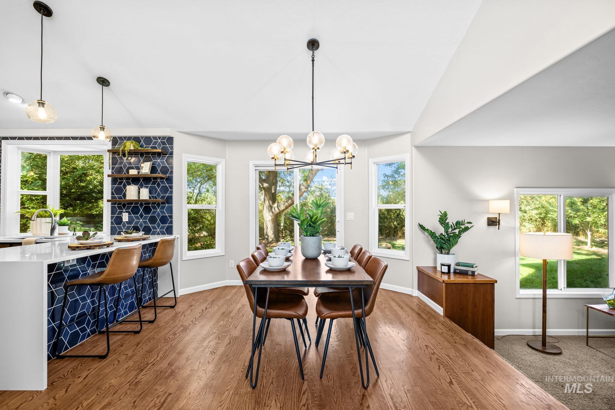 14026 W Bunkerhill St Property Photo 10