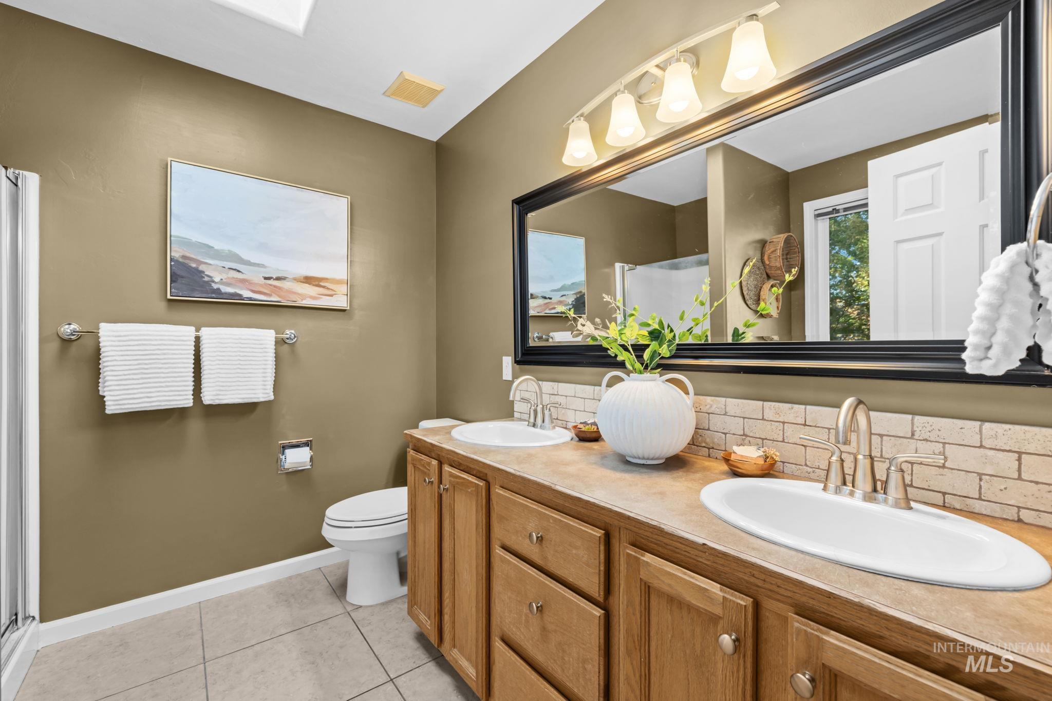 14026 W Bunkerhill St Property Photo 33