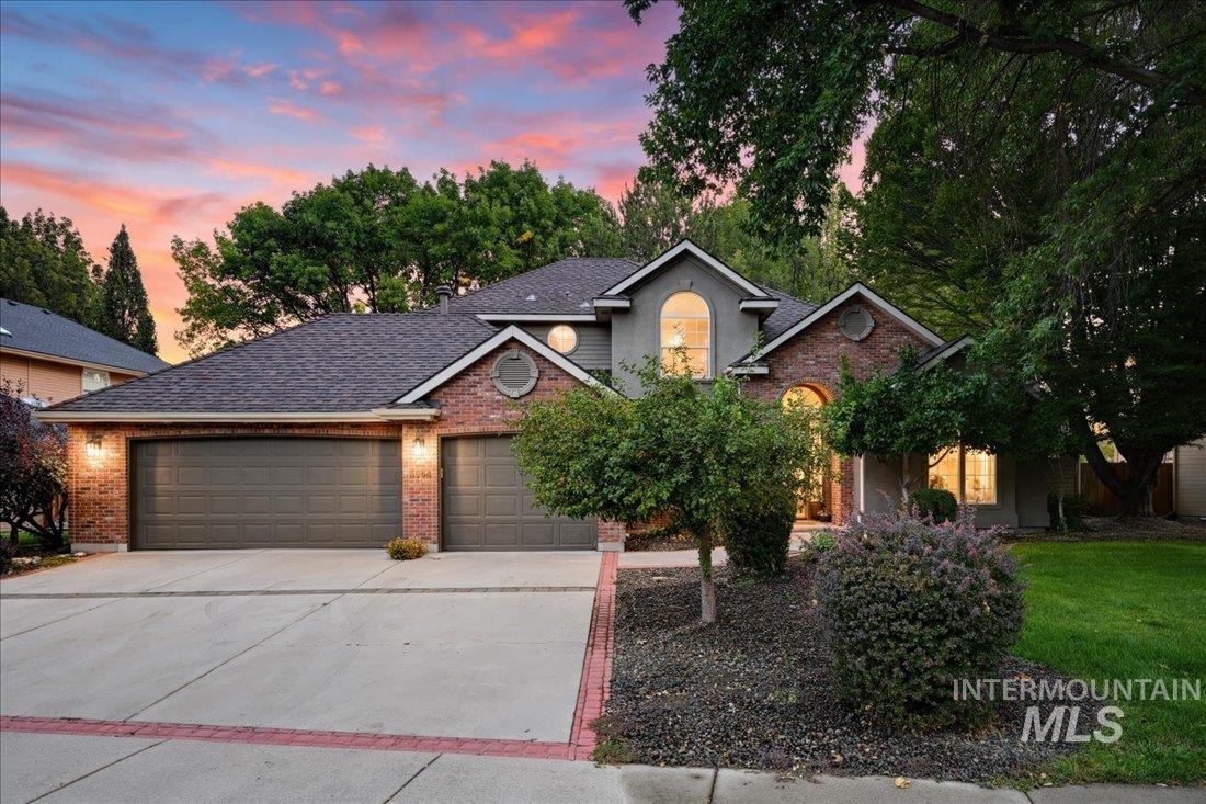 3064 E Nature Dr Property Photo 1
