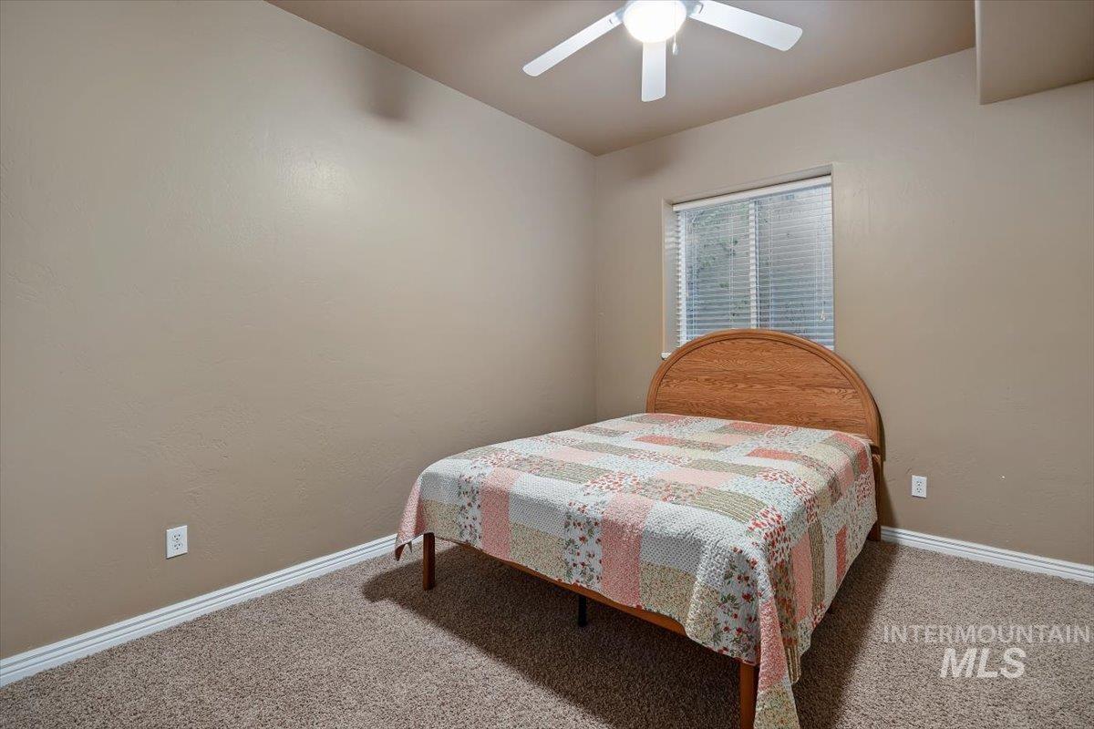 1354 E 4400 N Property Photo 25