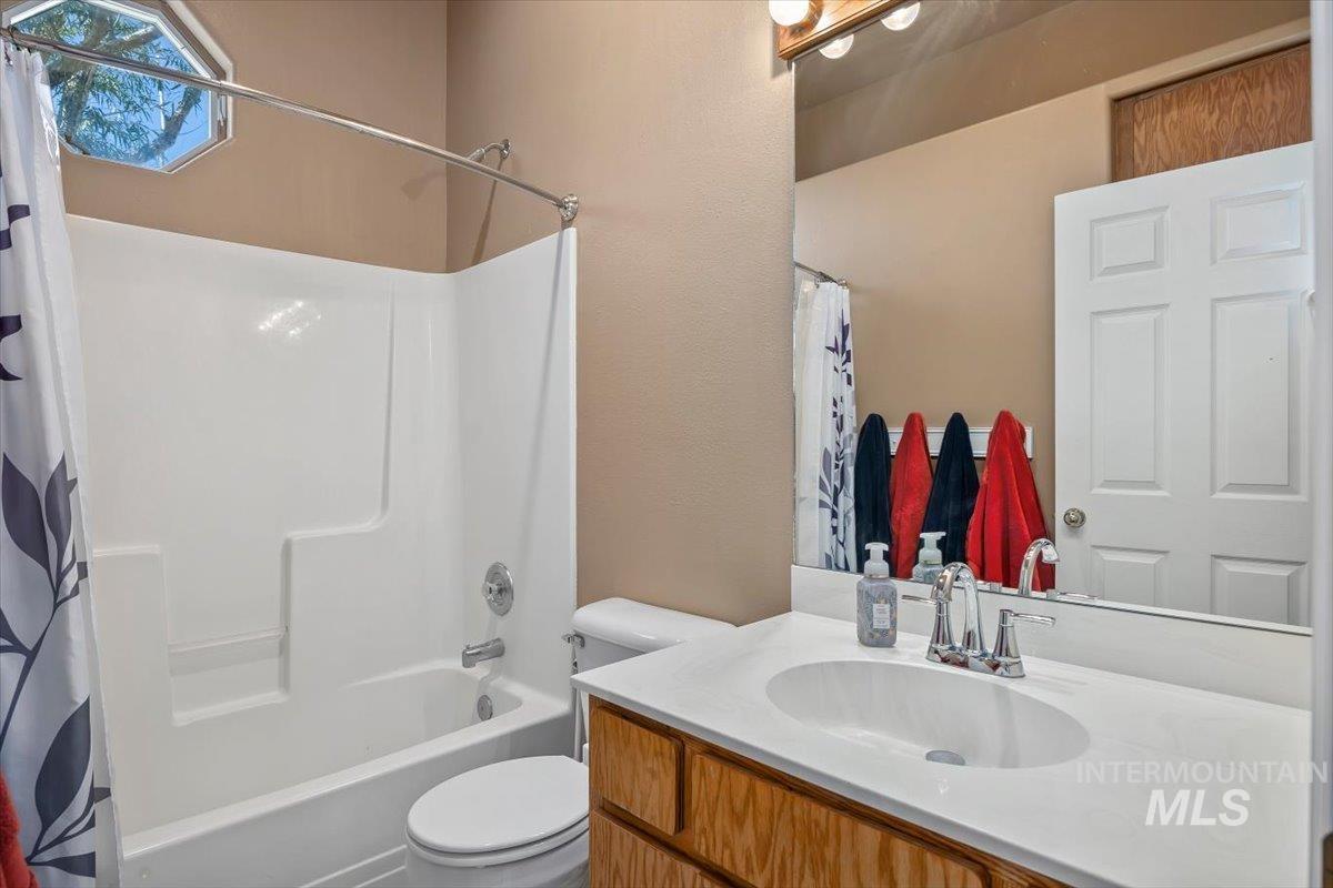 1354 E 4400 N Property Photo 26