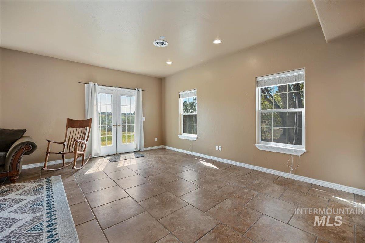 1354 E 4400 N Property Photo 31