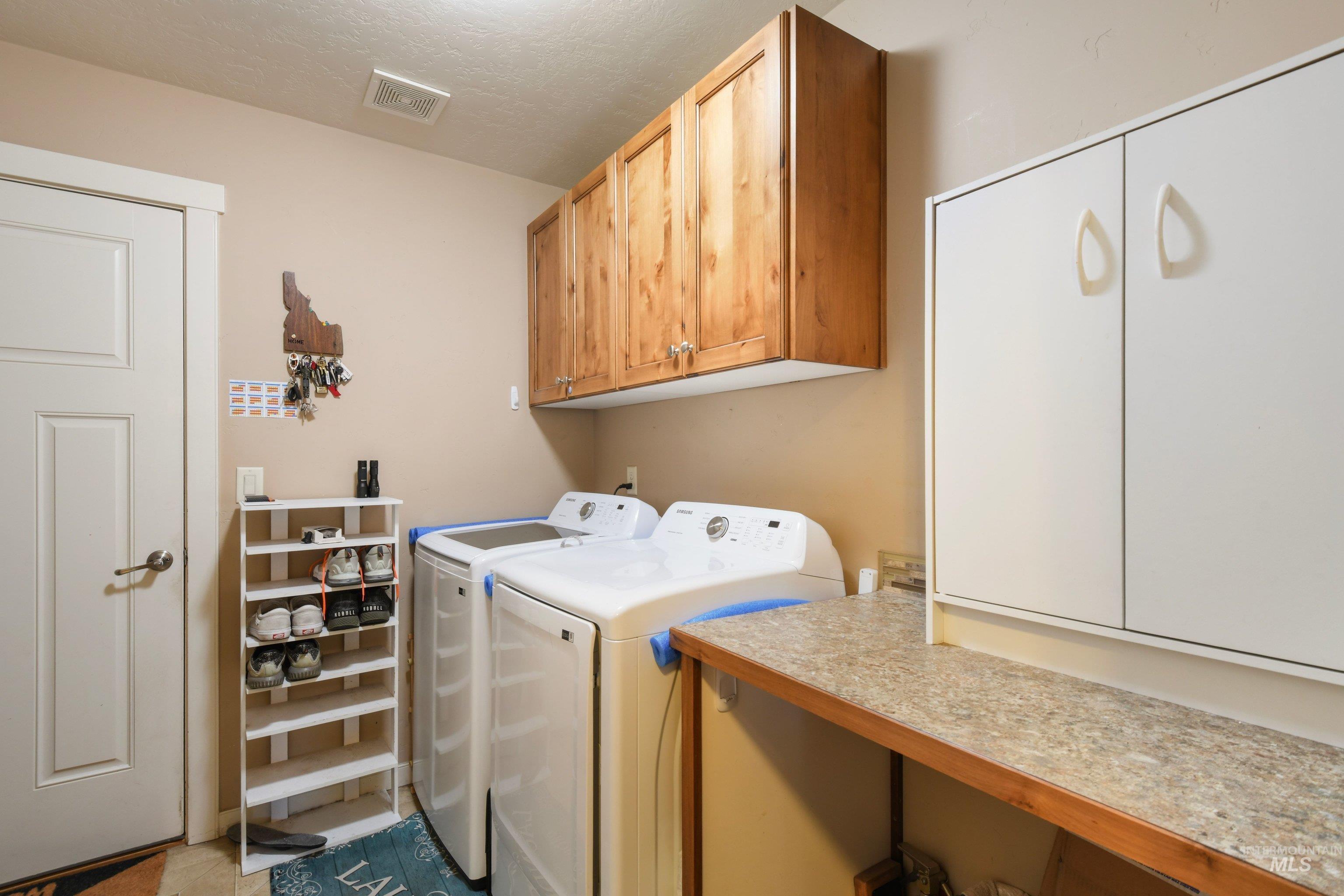 638 W Test Ct Property Photo 15