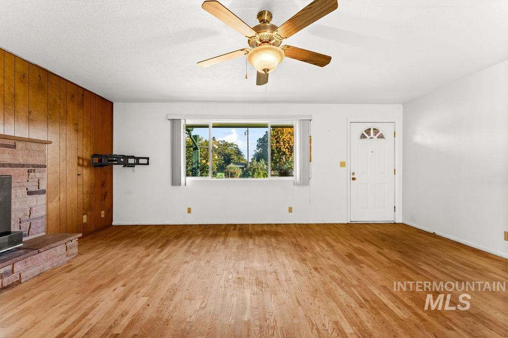 127 W Mckinley Property Photo 18