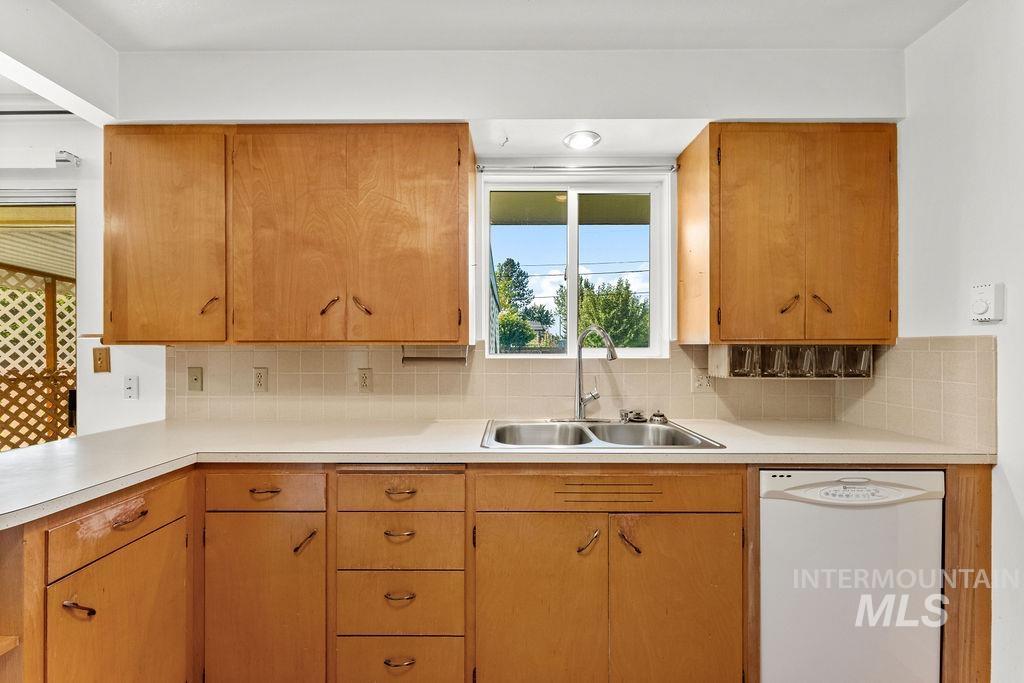 127 W Mckinley Property Photo 25