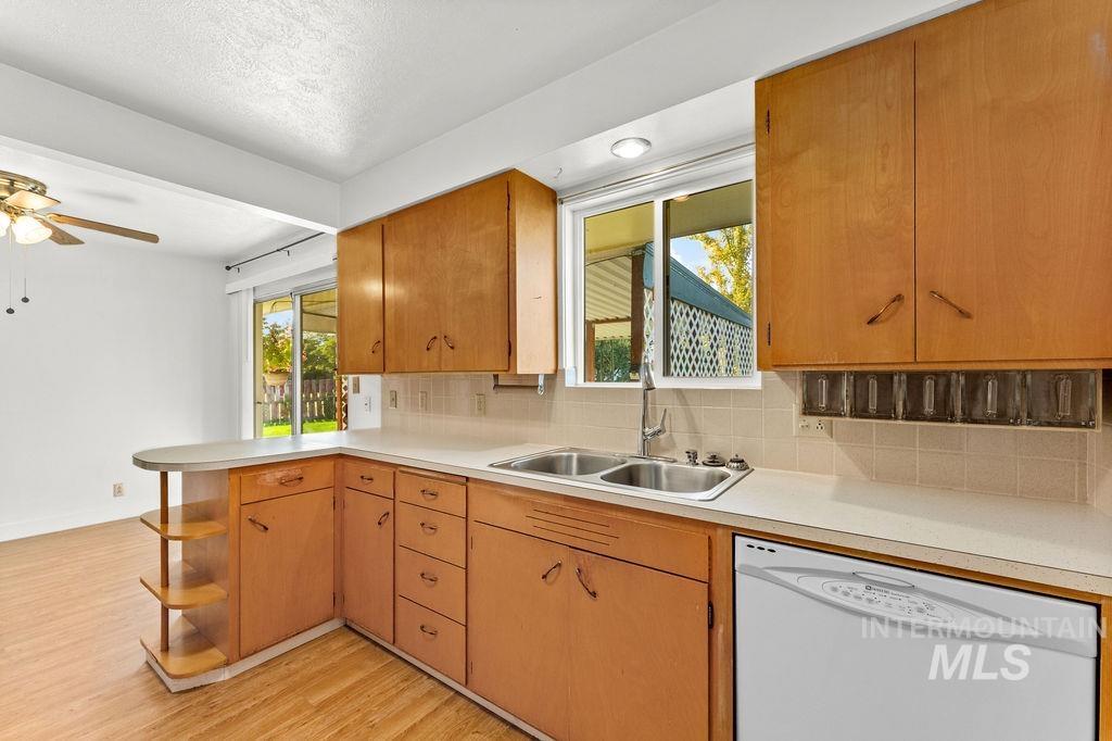 127 W Mckinley Property Photo 26