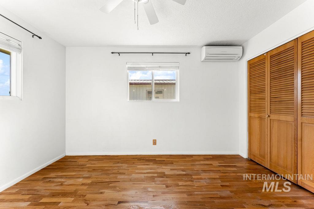 127 W Mckinley Property Photo 38