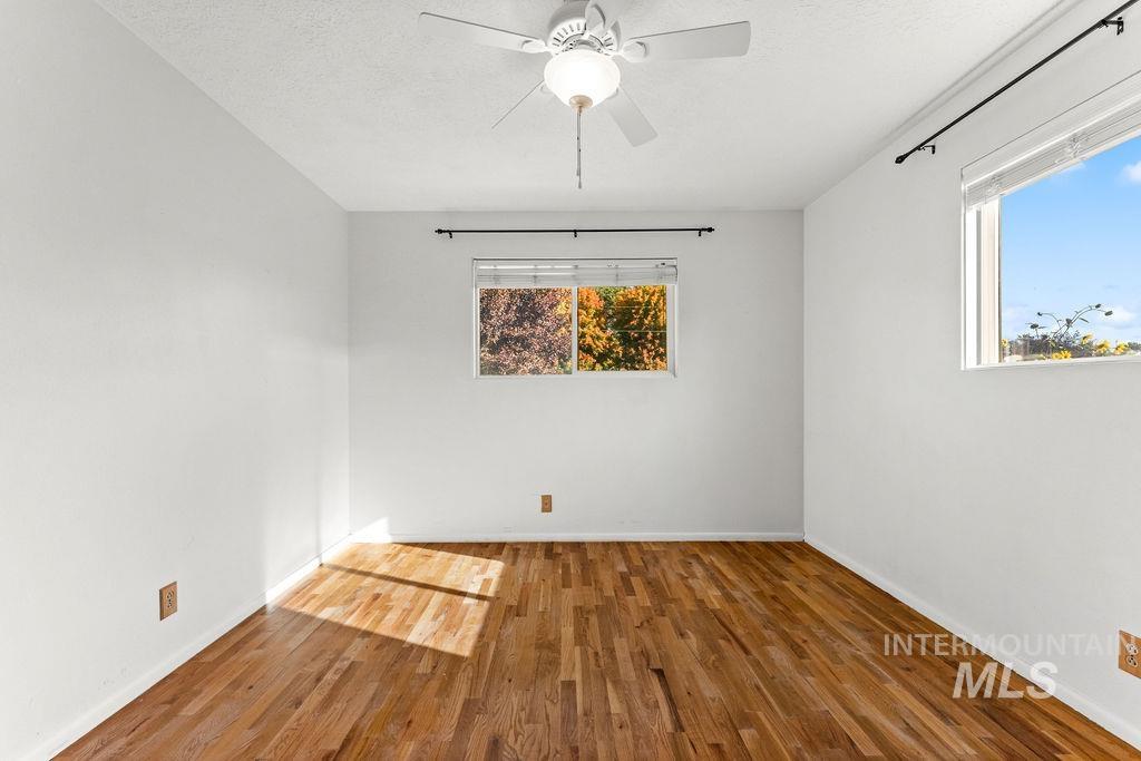 127 W Mckinley Property Photo 40