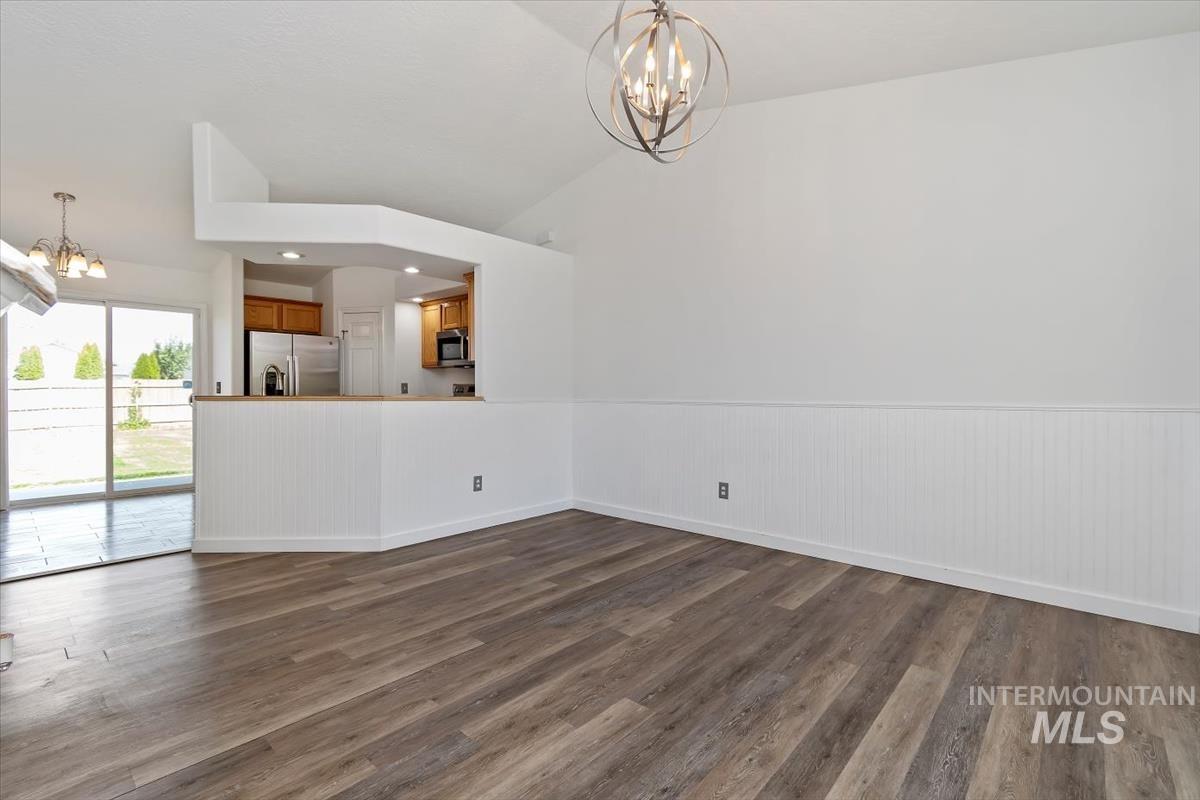 3915 N Abbott St Property Photo 10