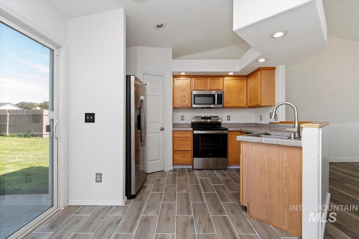 3915 N Abbott St Property Photo 16