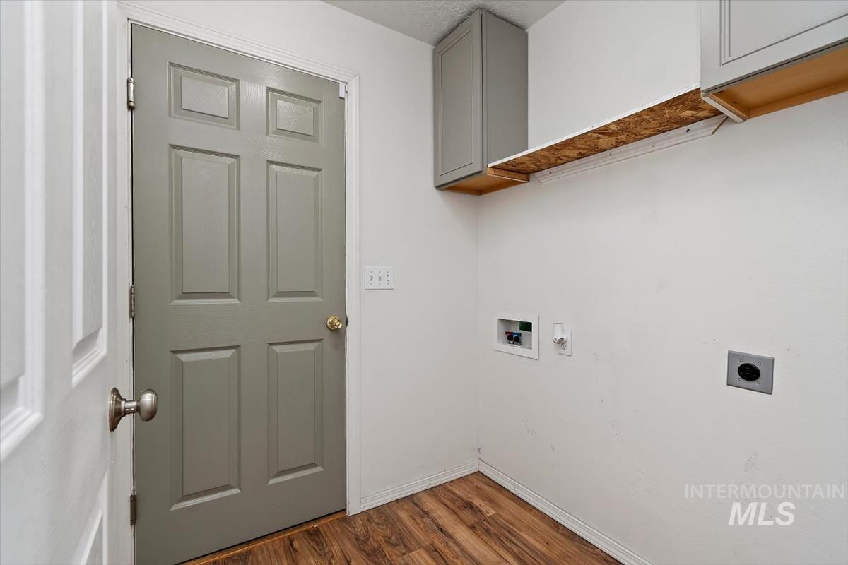 3915 N Abbott St Property Photo 23