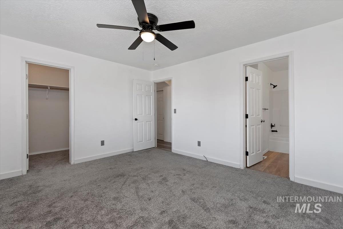 3915 N Abbott St Property Photo 24