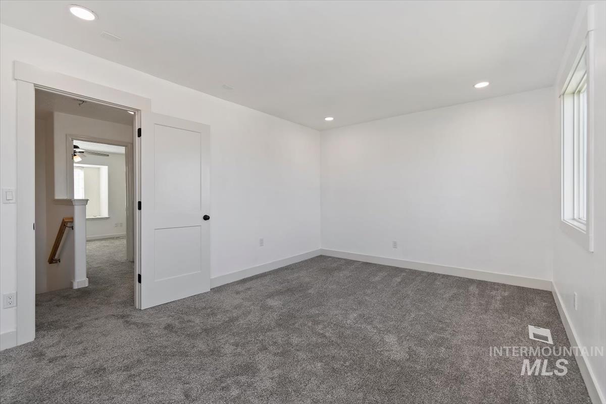 3915 N Abbott St Property Photo 34