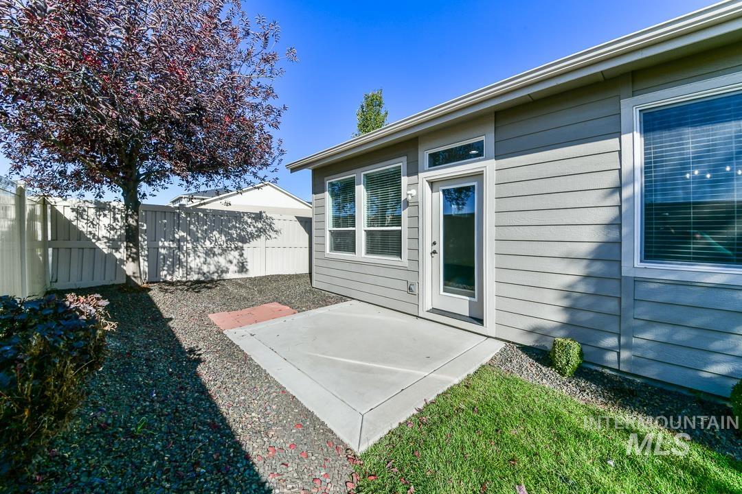 3349 E Girdner Dr Property Photo 23