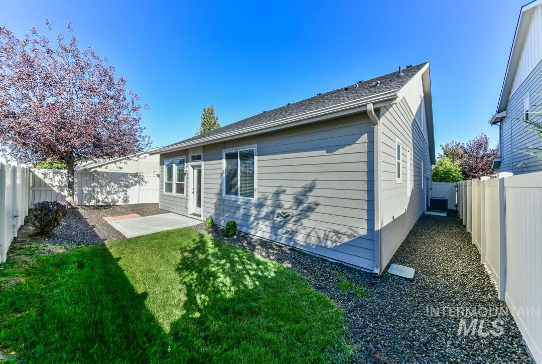 3349 E Girdner Dr Property Photo 24