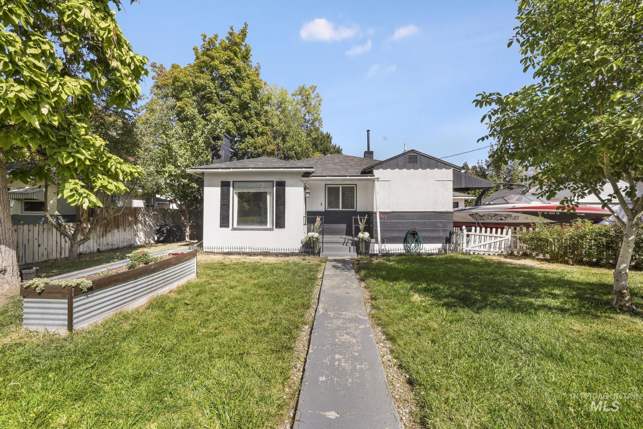 767 Shoup Avenue Property Photo 3