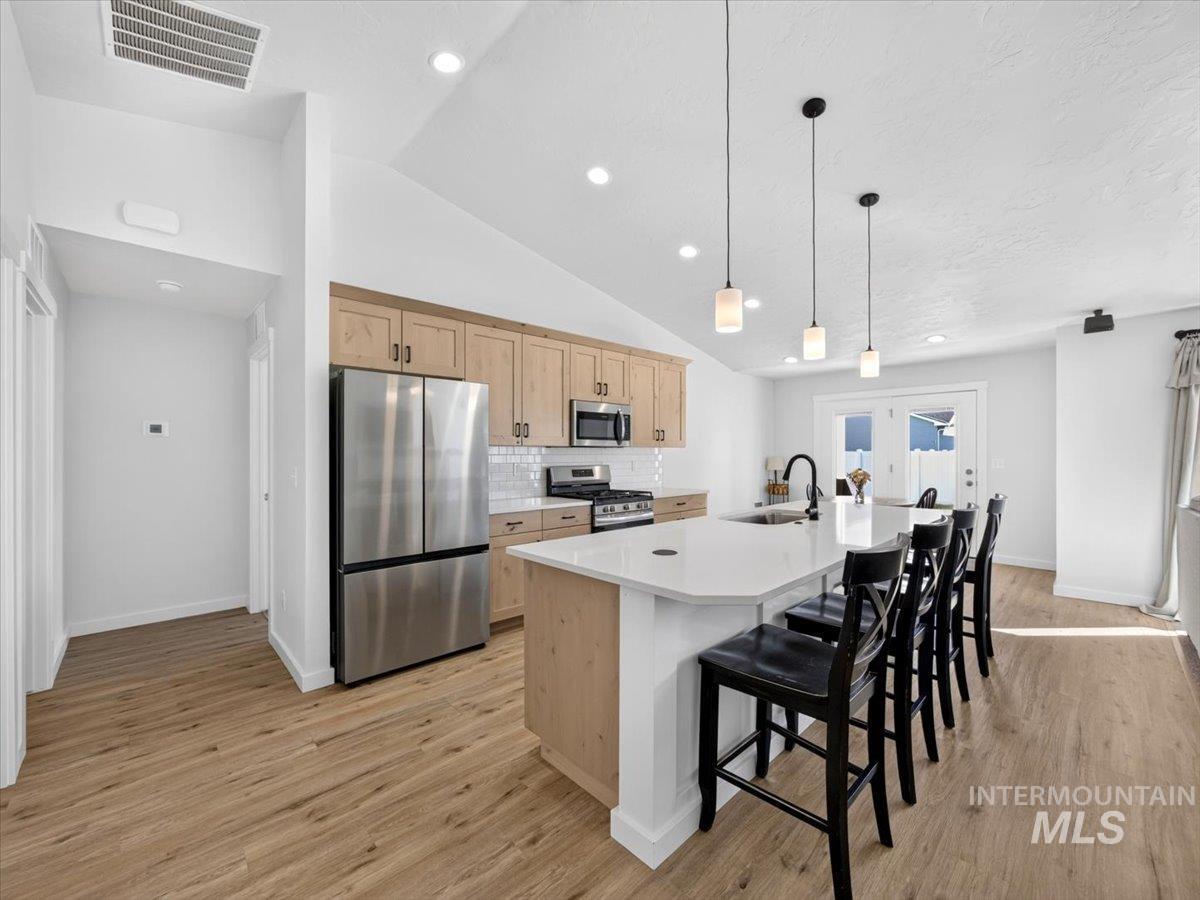 1118 Werle Way Property Photo 15