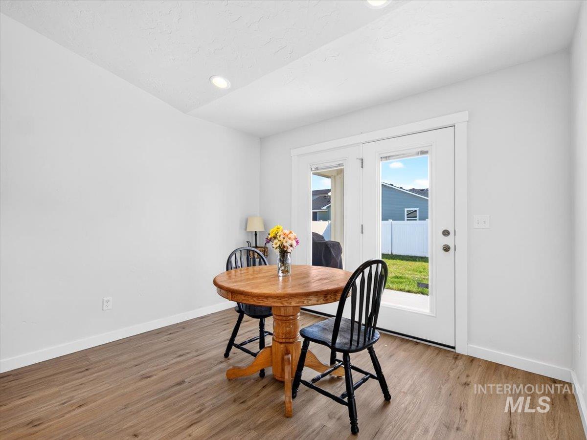 1118 Werle Way Property Photo 23