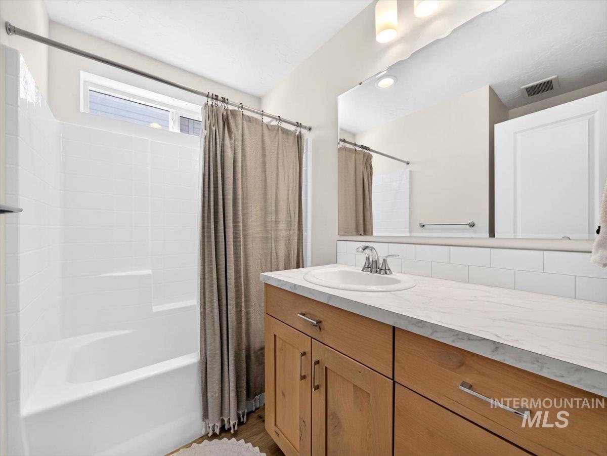 1118 Werle Way Property Photo 28