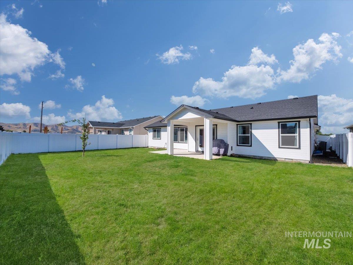 1118 Werle Way Property Photo 44