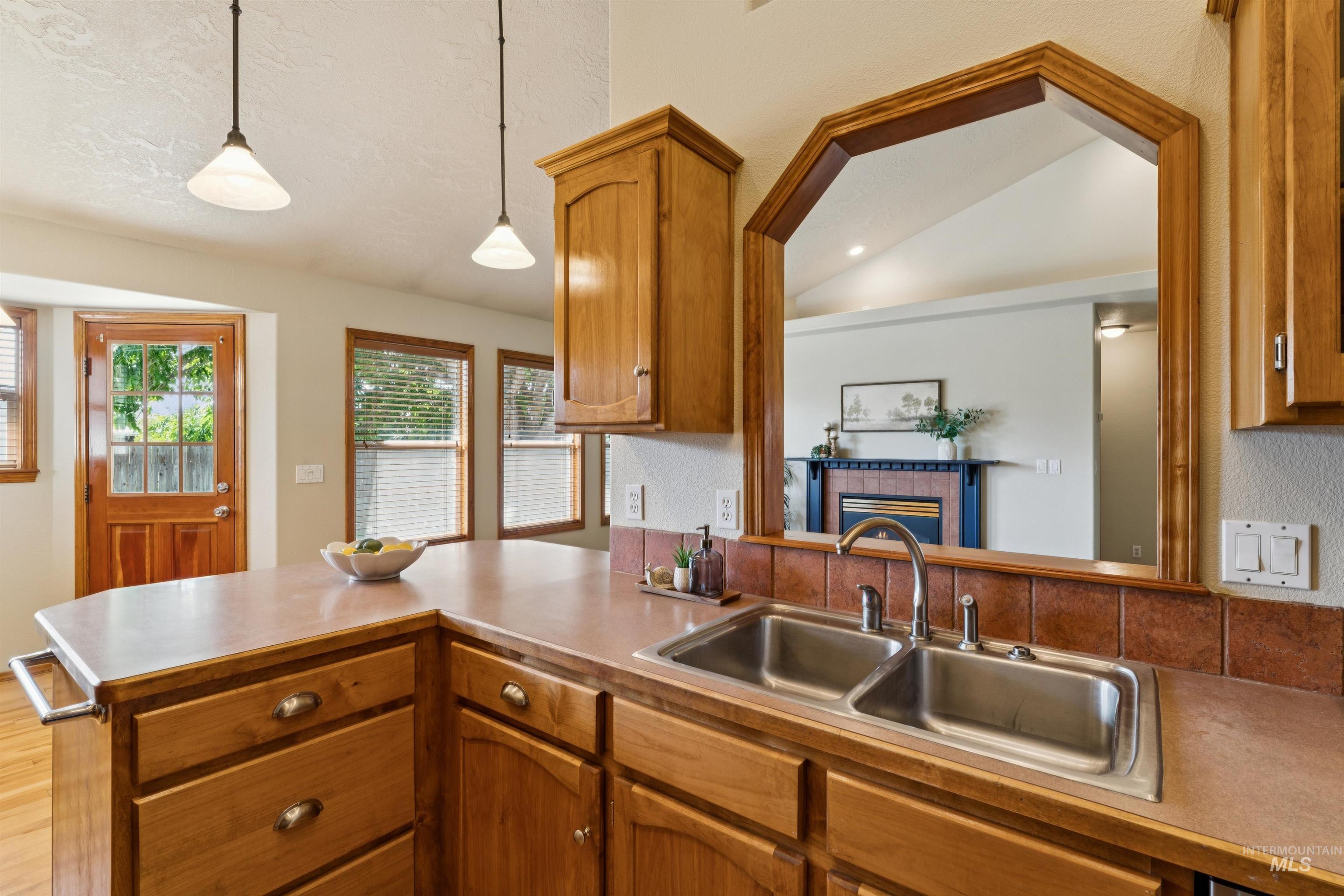 14045 W Hartford Drive Property Photo 12